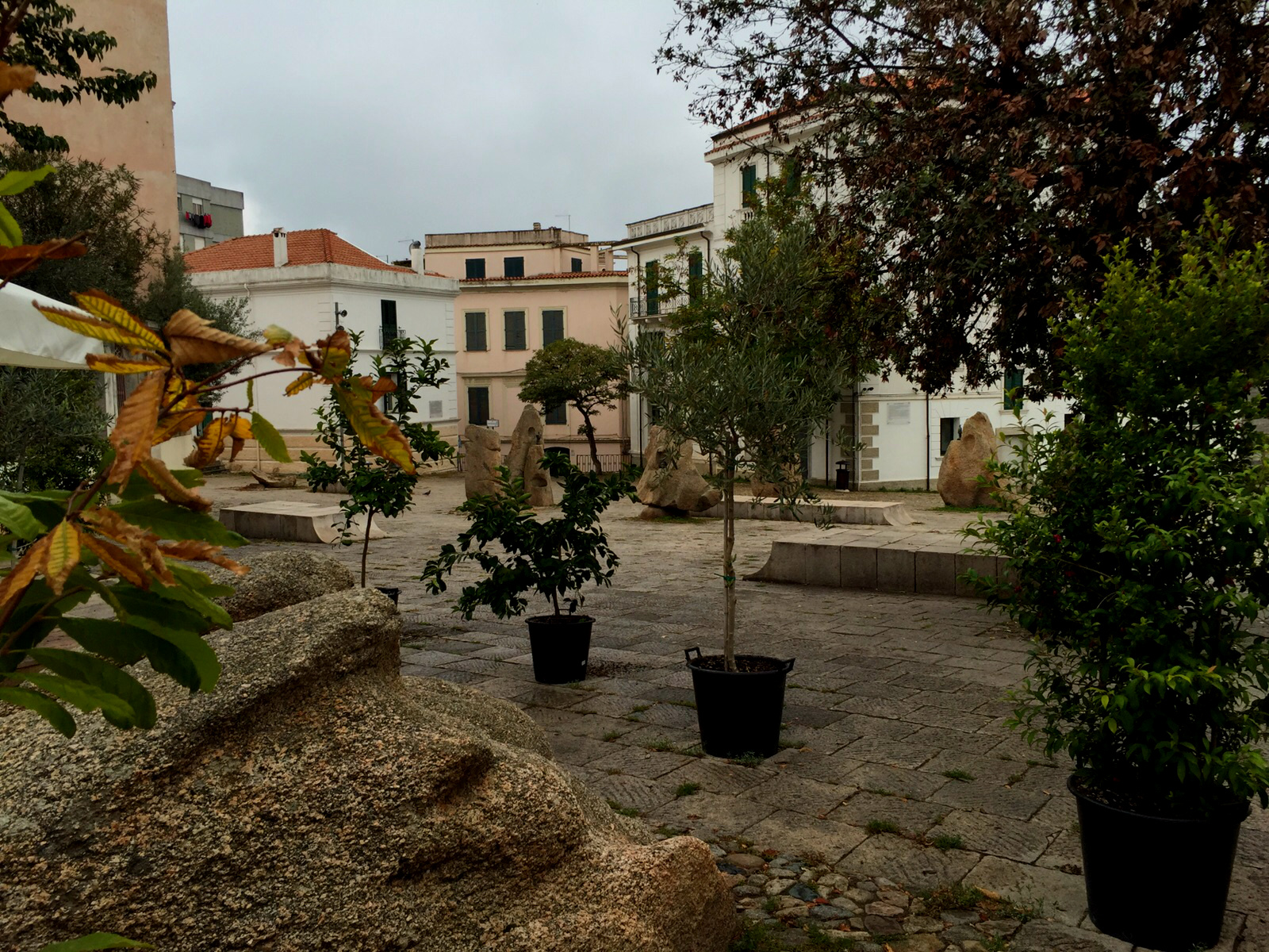 nuoro. piazza sebastiano satta